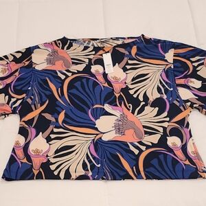 NWT SIZE 2 Chico's Floral Print Women's‎ Top Travel